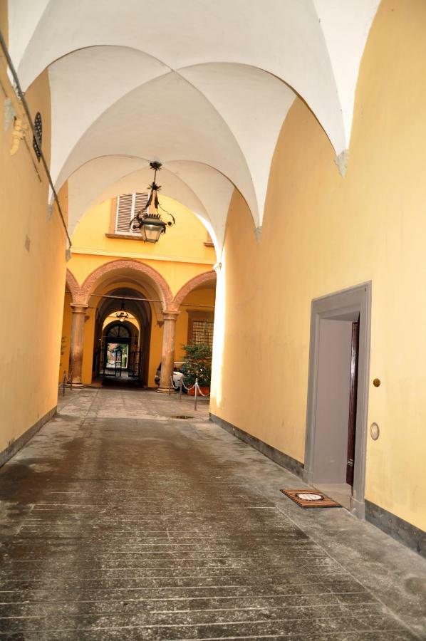 Andrea Luxury Apartments Strada Maggiore Studio 1 Болонья Екстер'єр фото