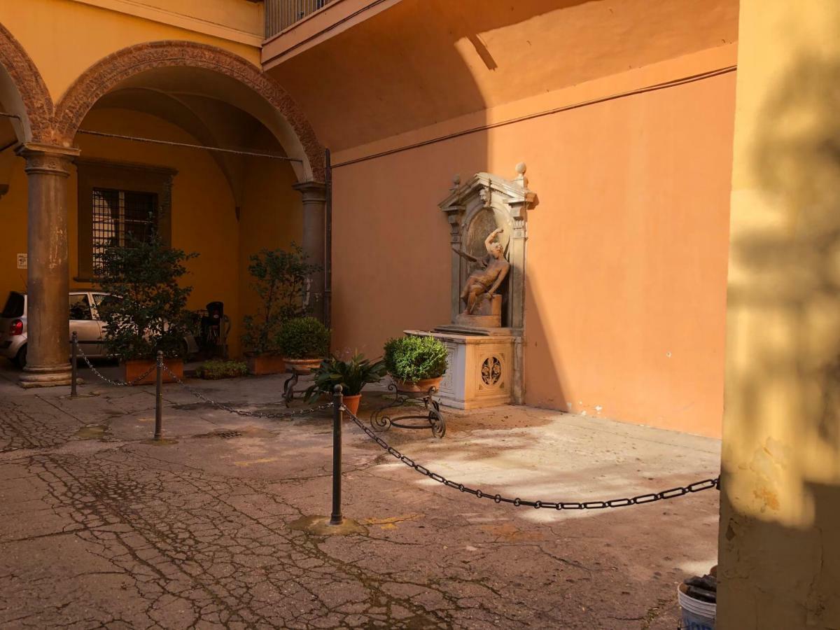 Andrea Luxury Apartments Strada Maggiore Studio 1 Болонья Екстер'єр фото